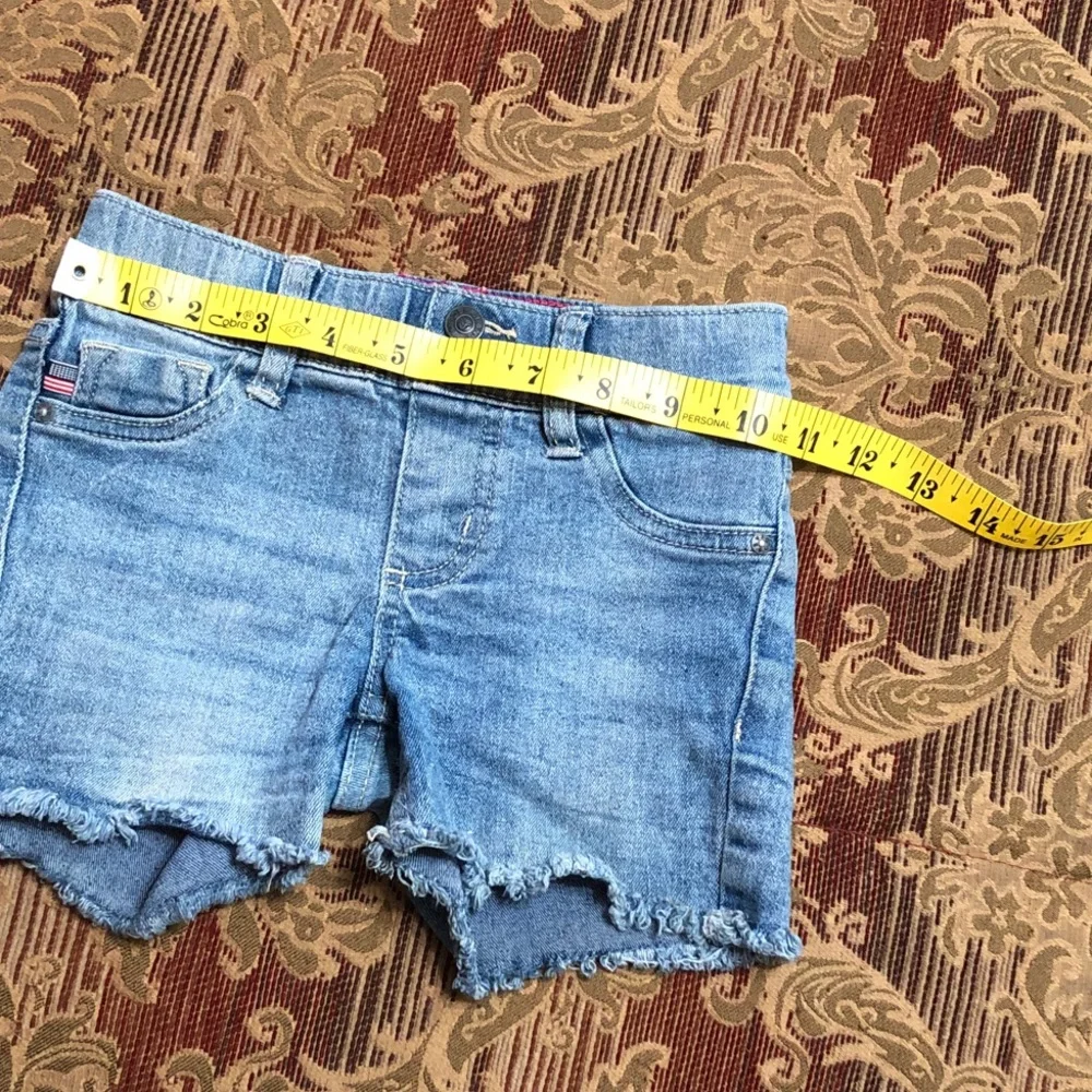 BUNDLE Vigoss Size 5 Black Tank with Light Blue Denim Shorts - The Chelsea